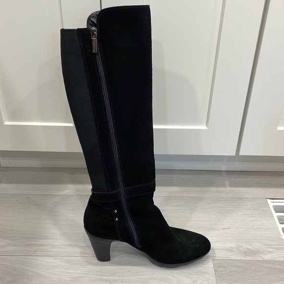 Aquatalia Tall Heeled Black Suede Waterproof Boots - Picture 7 of 16